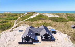 Cozy Home In Hvide Sande With Wifi